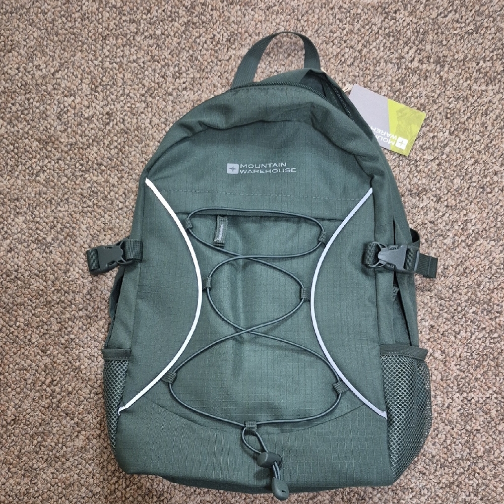 Mountain Warehouse Bolt 18L Pale Green Backpack Unisex NWT